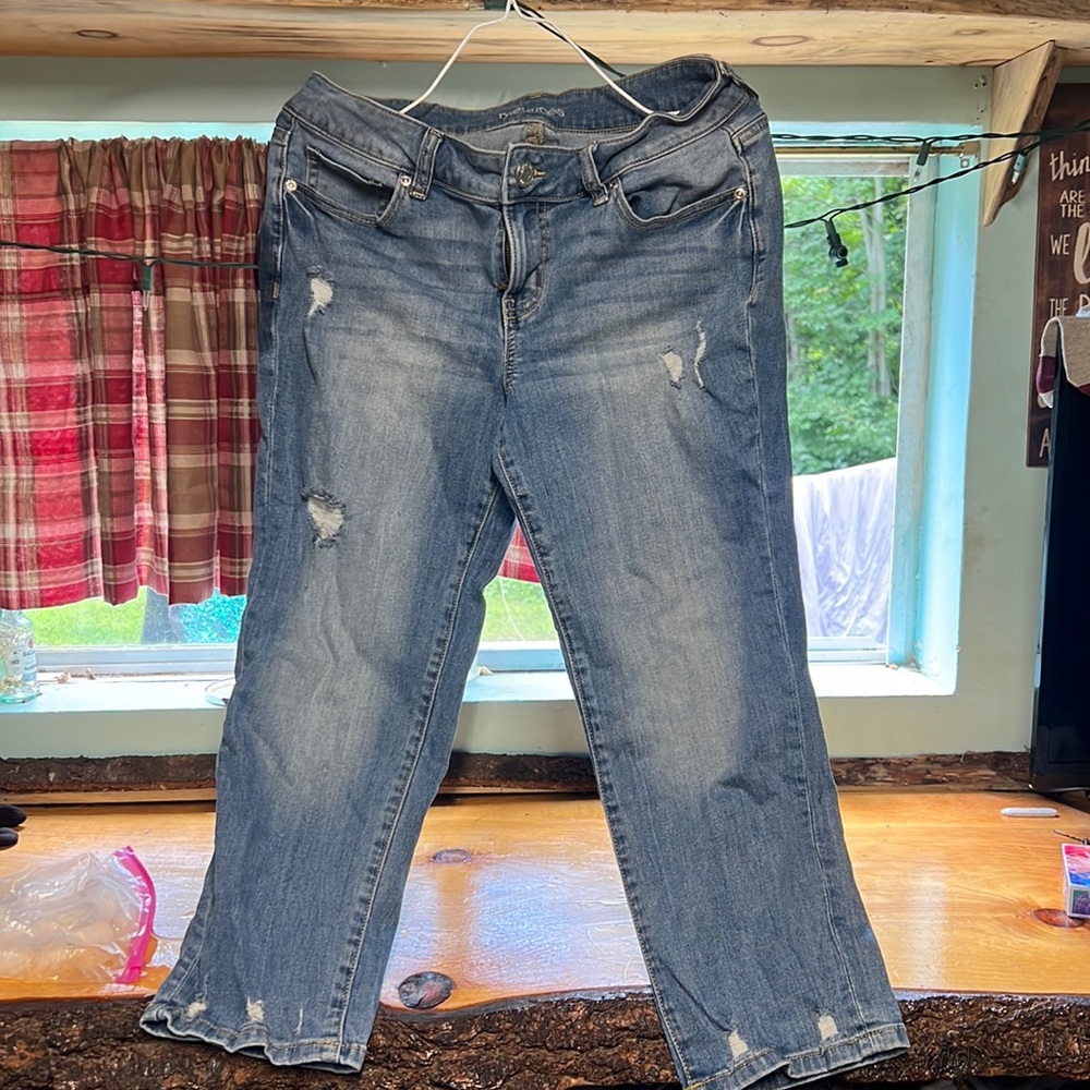 Size 8 is capris